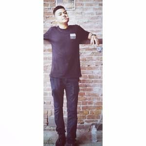 Meet your Posher, Eli